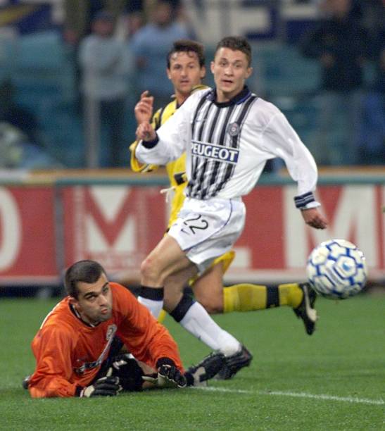 对阵深圳队 对阵深圳队