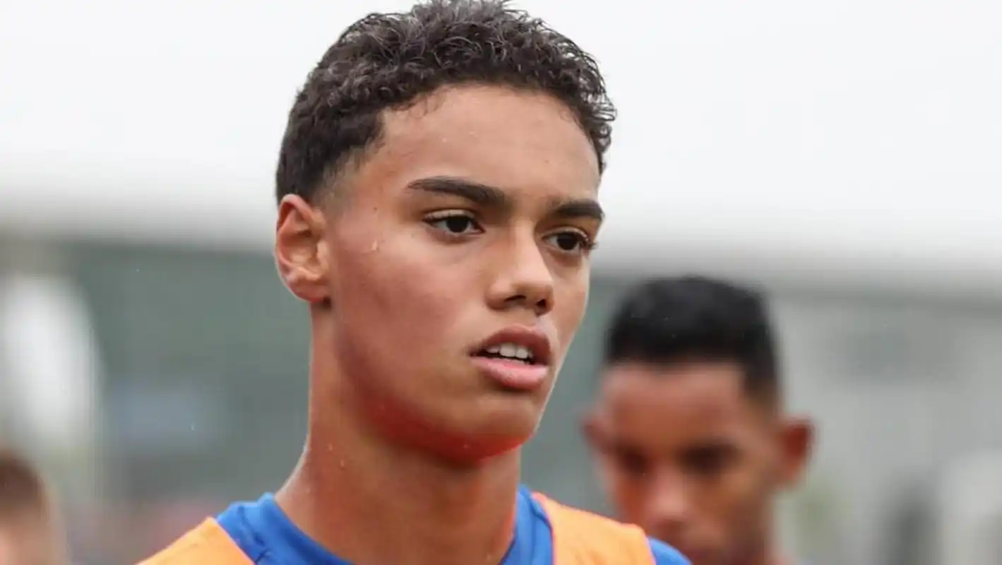 朗进行了重 朗进行了重