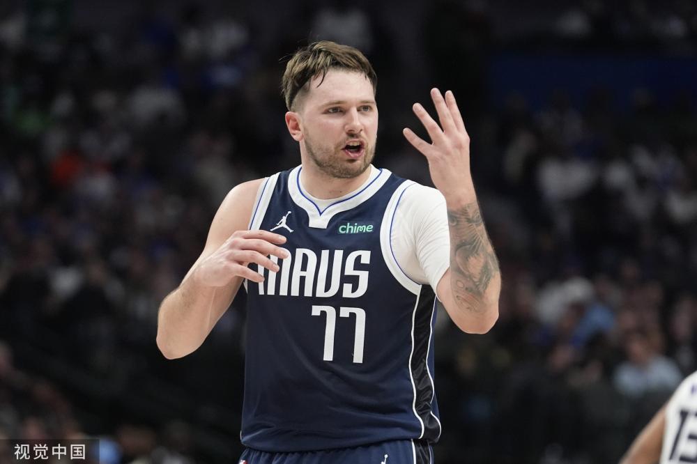 伦继续展现 伦继续展现