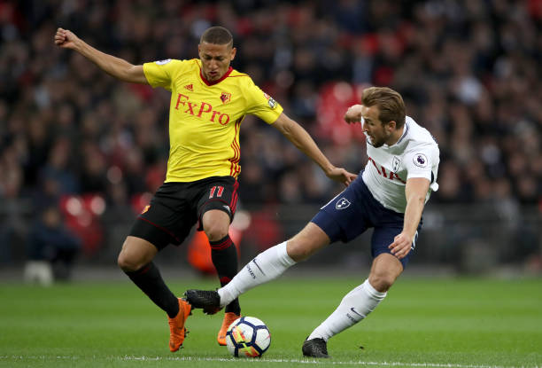 背后隐藏了 背后隐藏了