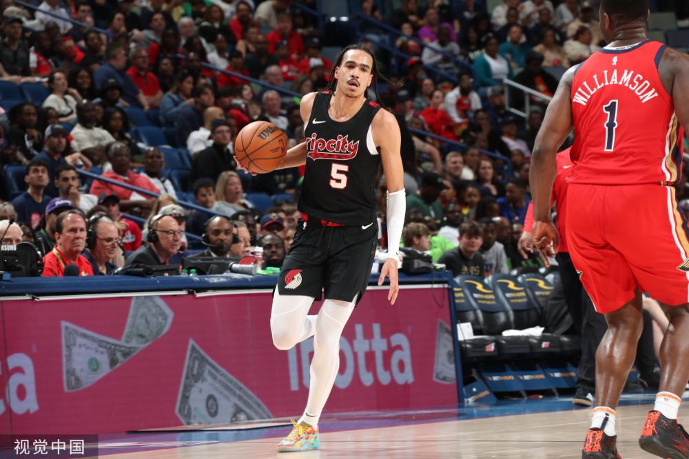 在激烈的篮 在激烈的篮